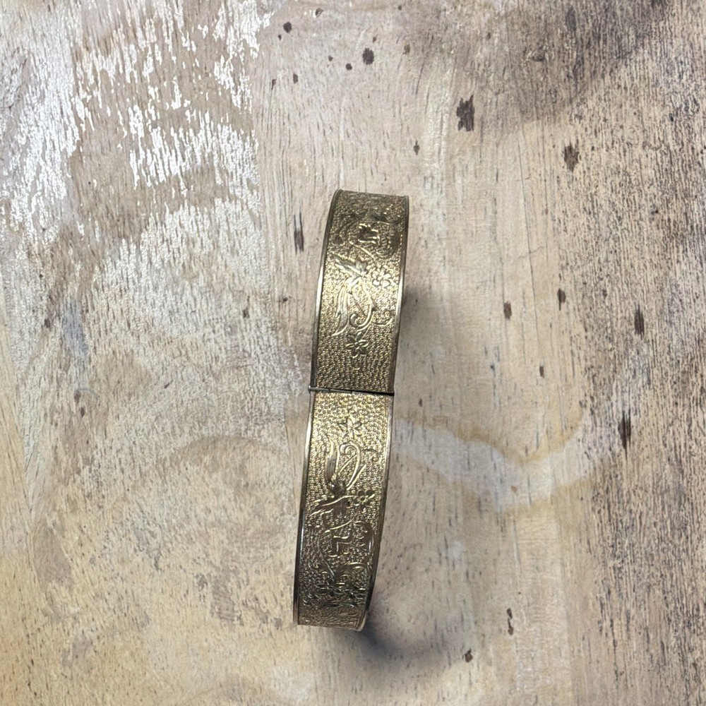 Gold Metal Engraved Round Hinged Bangle Bracelet, No Main/Secondary Stone
