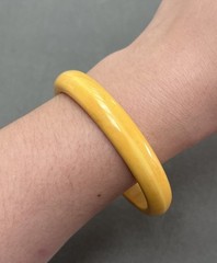 Art Deco Butterscotch Bakelite Bangle