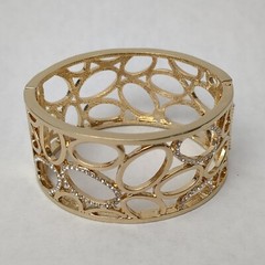 Stunning T Tahari Gold Tone & Crystals Hinge Bracelet