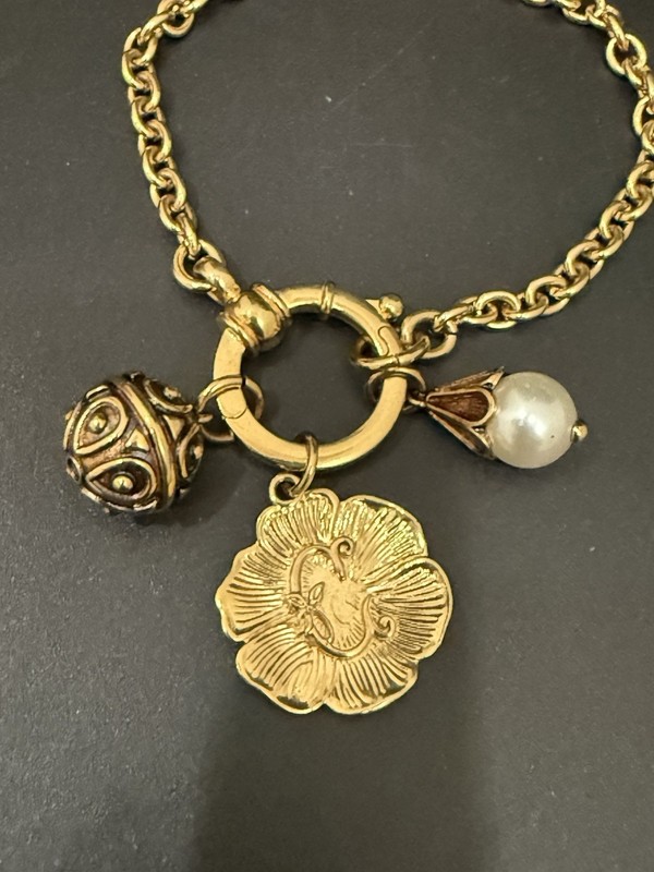 CHLOÉ Chloe Chateau Treasures Gold-tone Brass & Imitation Pearl Charm Bracelet gallery