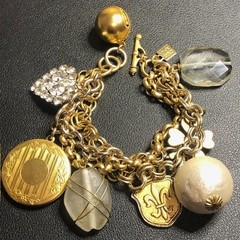 B1904 John Wind Charm Bracelet Gold Tone Multi Strand Locket Rhinestone