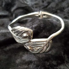 Silver Tone Leaf Swirl Hinged Cuff Bracelet Metal Nature No Stone