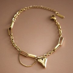 Gold Tone Cable Chain Bracelet Heart Dangle Charm Lobster Clasp No Stone