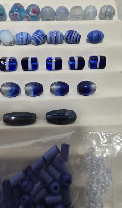 Lot of Blue Glass Stone & Misc Beads - 100+ Beads - See Photos gallery