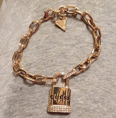GUESS Signed Gold Chain Charm Bracelet Padlock Dangle Crystal Lobster Clasp