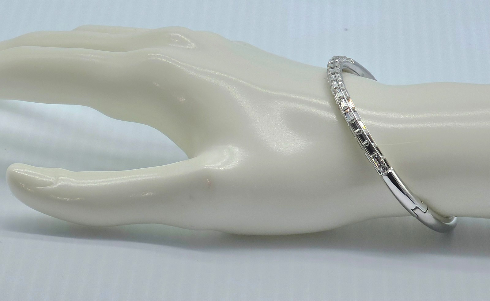 Swarovski Signed Stamp Silver Tone Bangle Bracelet push-button/Snap-lock clasp gallery