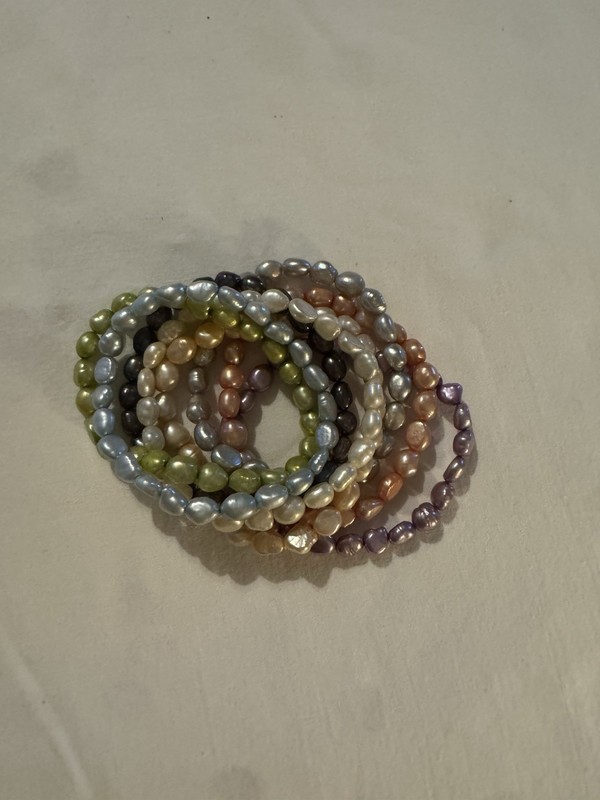 Set of 8 Freshwater Pearl Stretch Bracelets Multicolor Pastel Irregular Pearls gallery