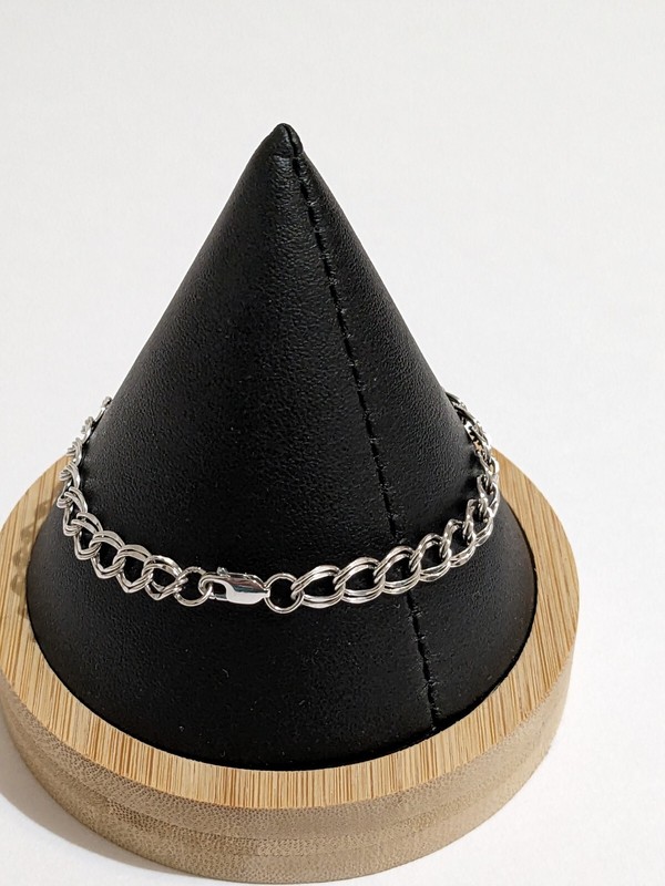 Silver Tone Double Oval Link Chain Bracelet. Modern. Minimalist. 7.5". gallery