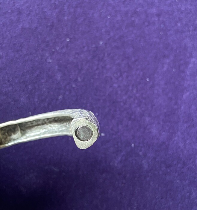 Tat2 Designs Silver Hati Hinged Bangle Bracelet / Magnetic Clasp / Crystal Inset gallery