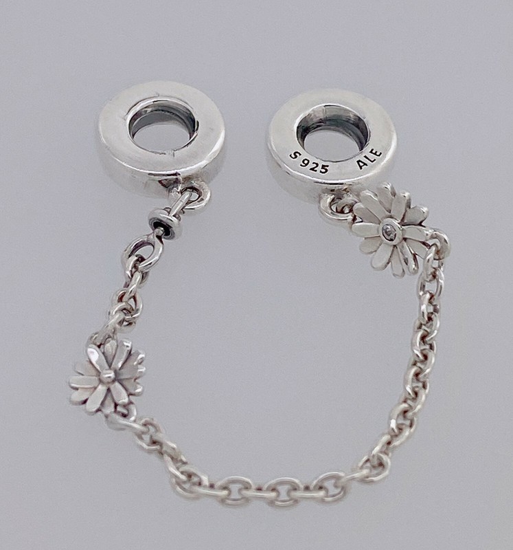 NEW 100% Authentic PANDORA 925 Silver Daisy Flower Safety Chain Charm 798764C01 gallery