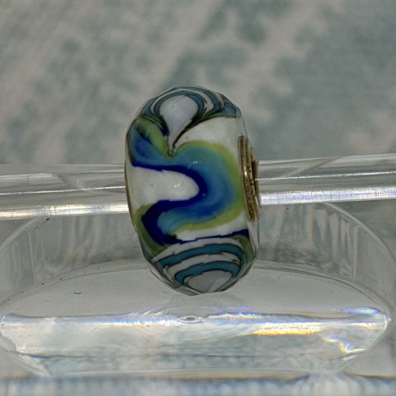 Authentic Trollbeads Ocean Oysters TGLBE-30130, New LE People's Uniques 2023 gallery