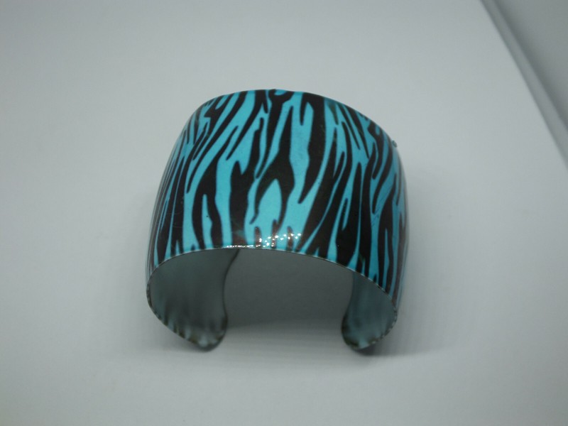 Beautifu Cuff Bracelet Turquoise Black Enamel 1 3/4" Wide x 2 1/4" Across NICE gallery