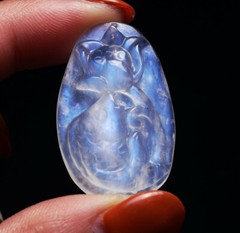 33.5*21.5*8.5mm Natural Blue Light Moonstone Crystal Clear Carving Pendant 4