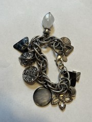 Chicos Chunky Silver Charm Bracelet Mixed Geometric Shapes Shells MOP 8” Beach