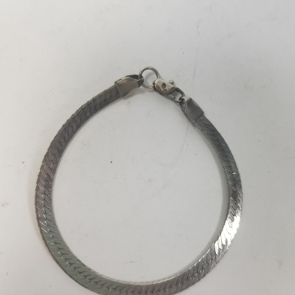Vintage Silvertone Metal Herringbone Chain 7.75" Bracelet