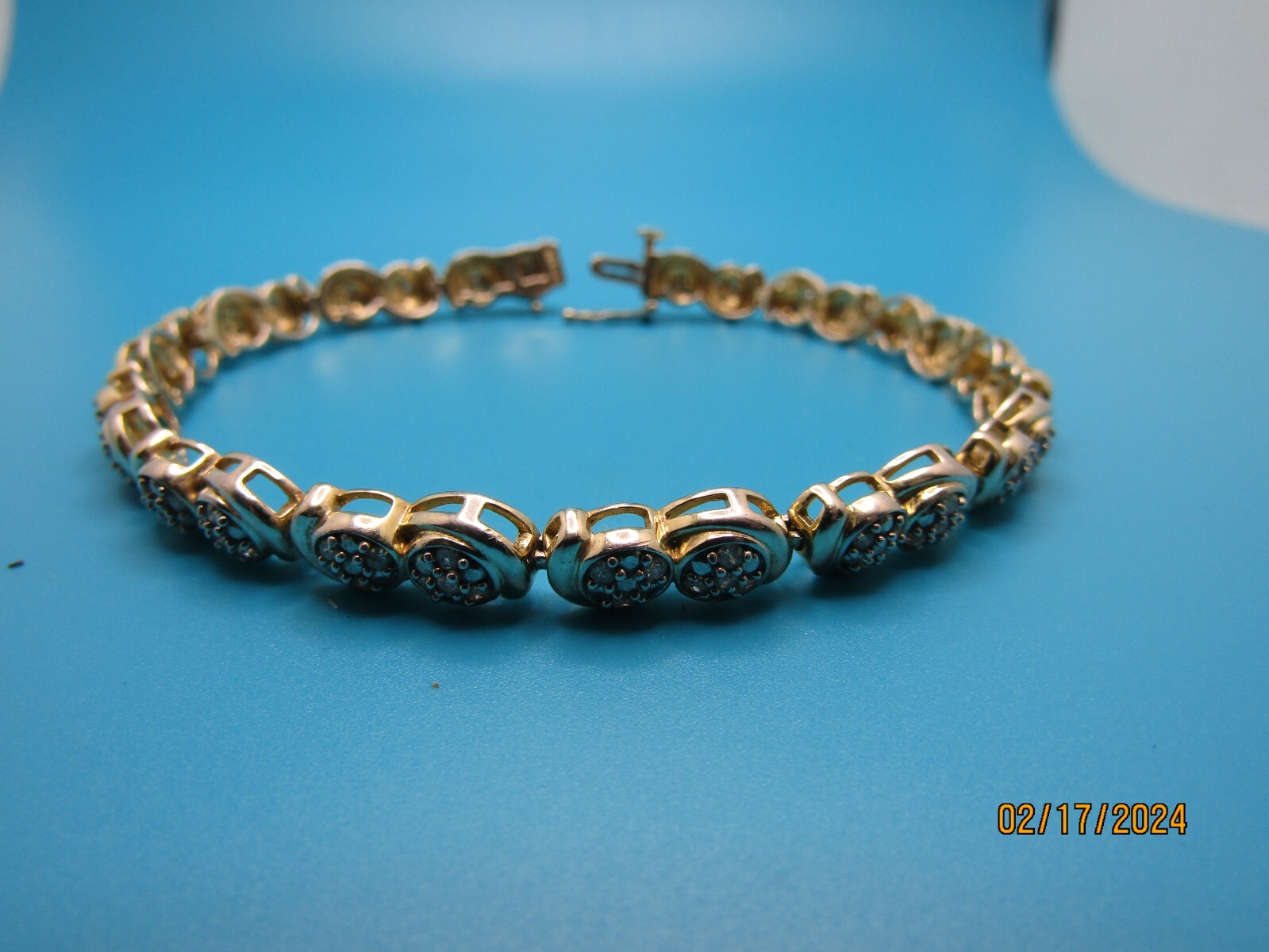Stunning Sterling Silver Gold Tone Tennis Bracelet 7.5 CZ Stones. #080 gallery
