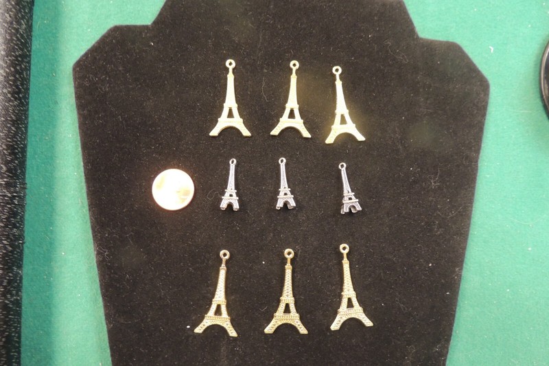 Wholesale Lots of chains and charns in gold plated and silver! gallery