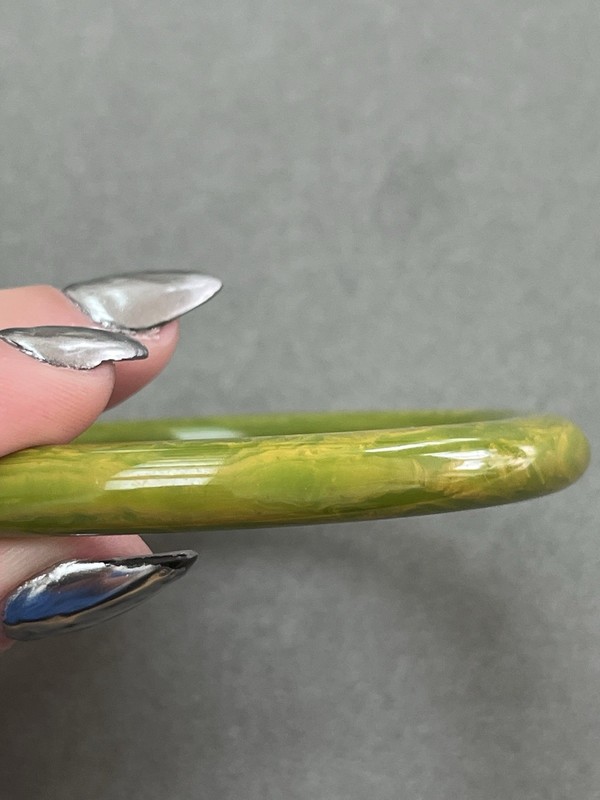 Art Deco Green Marble Effect Bakelite Bangle gallery