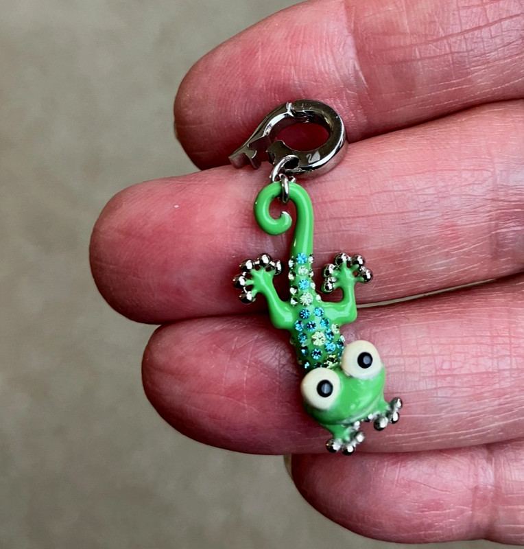 Swarovski Crystal "Green Gecko" Charm #1185925 - 1" - Silver Rhodium - Mint gallery