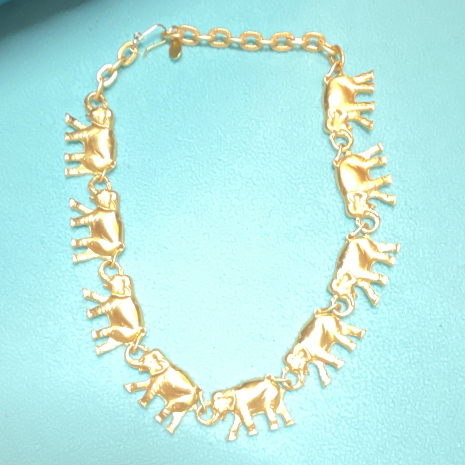 Gold Tone Metal Cable Chain Charm Bracelet, Elephant Dangle, Hook, 7 in gallery