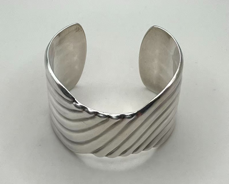 Vintage Mexico Taxco 950 Sterling Silver Twill Cuff Bangle Bracelet gallery