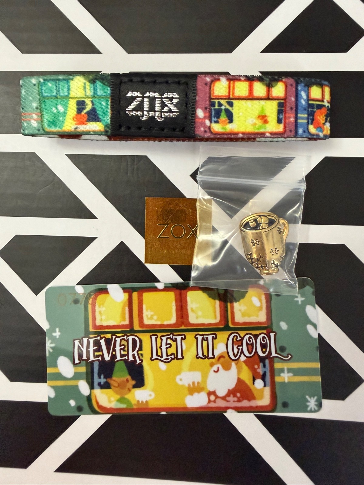 ZOX “NEVER LET IT COOL #778” MEDIUM gallery