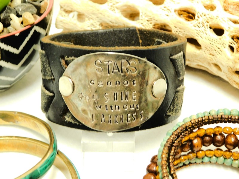 VINTAGE MALACHITE, BRASS, LEATHER, ENAMEL, GLASS & RHINESTONE BRACELET LOT gallery