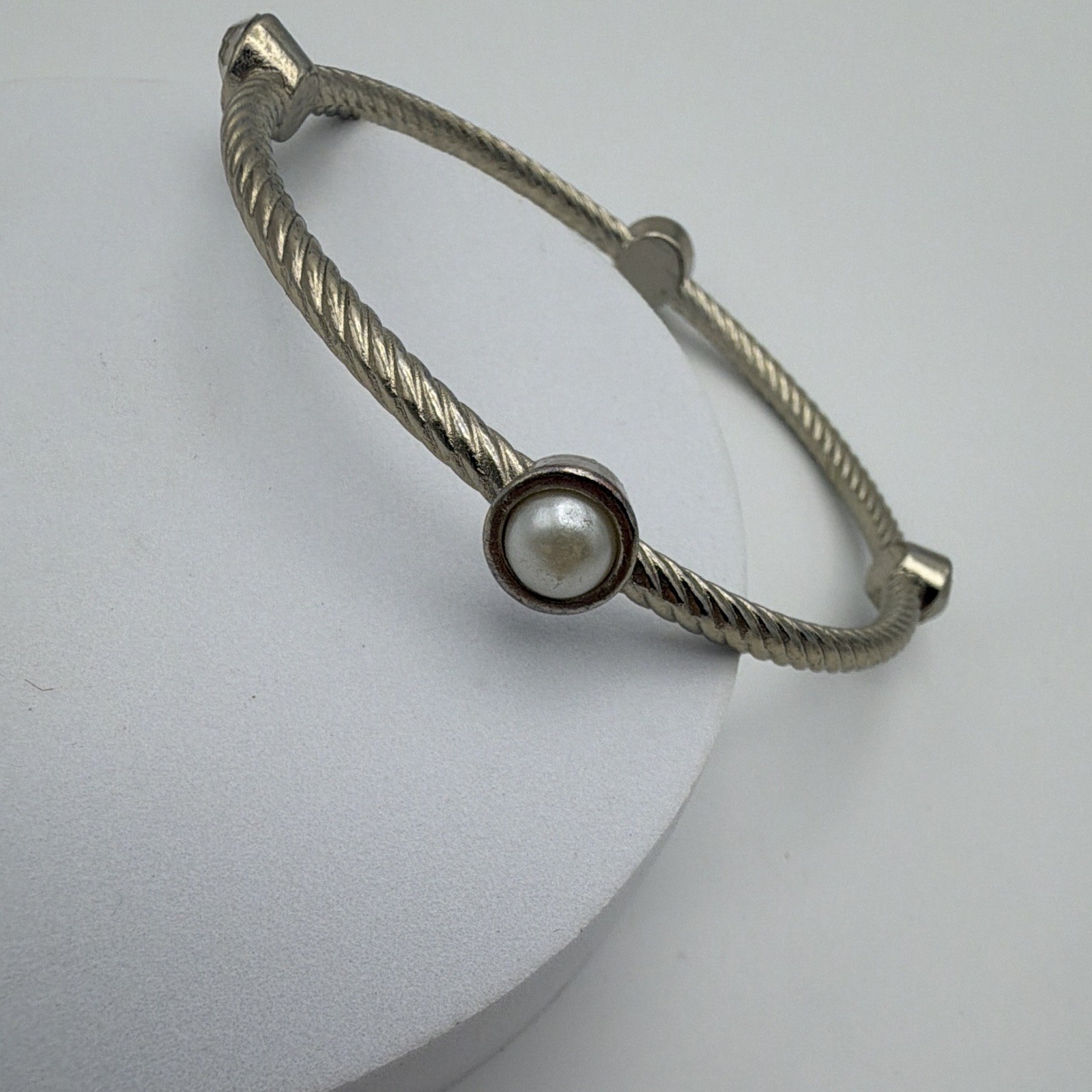 Silver Tone Twisted Rope Bangle Bracelet Clear Crystal & Pearls gallery