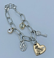 Guess 7.25 inch Silver Tone Charm Bracelet B6-21