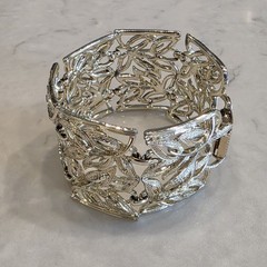 Vintage Mid-Century Coro Pegasus Leaf Patterned Silver Tone Wide Panel Bracelet