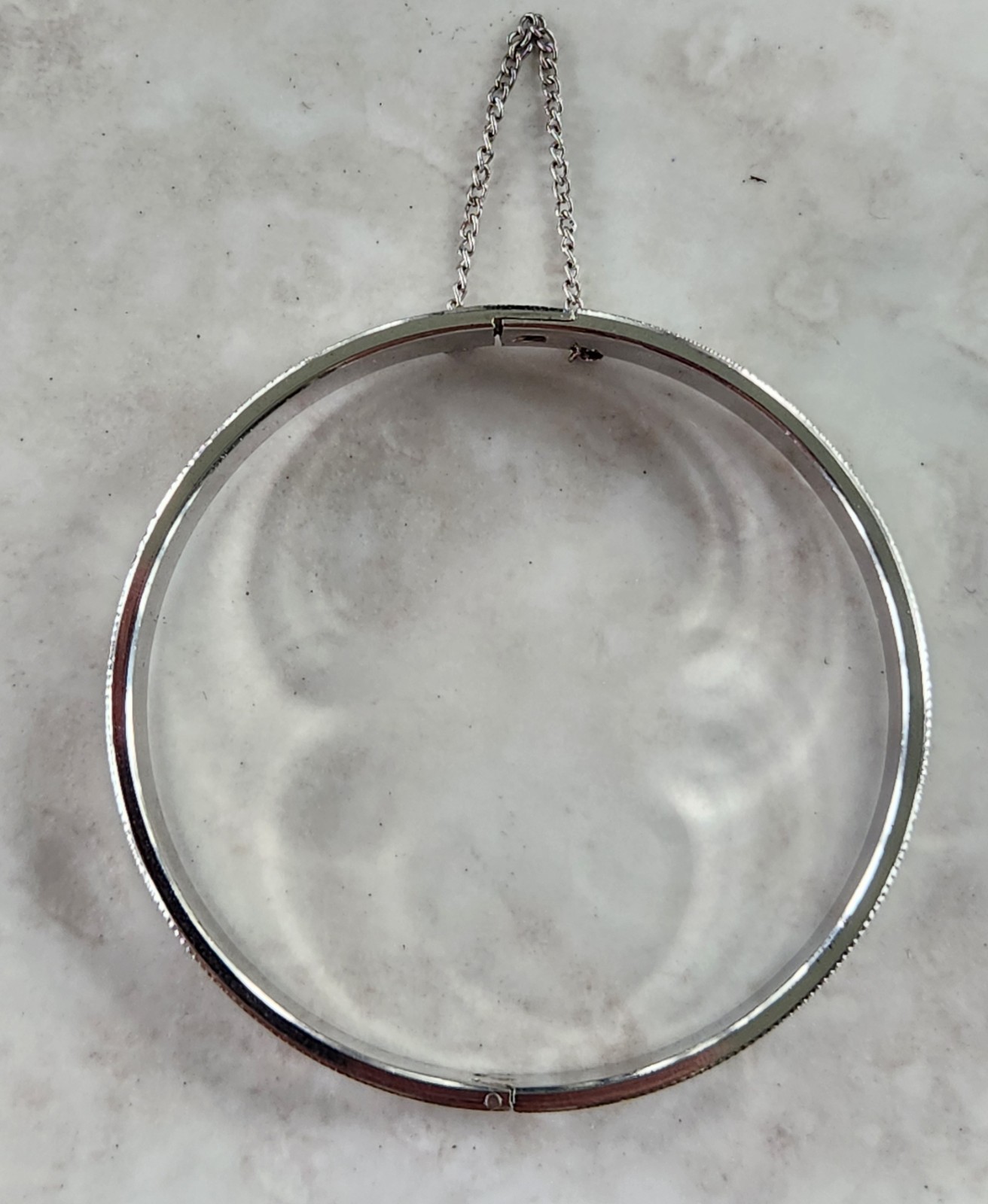 WHTING AND DAVIS STYLE BRITE CUT ATOMIC SILVERTONE BANGLE BRACELET gallery