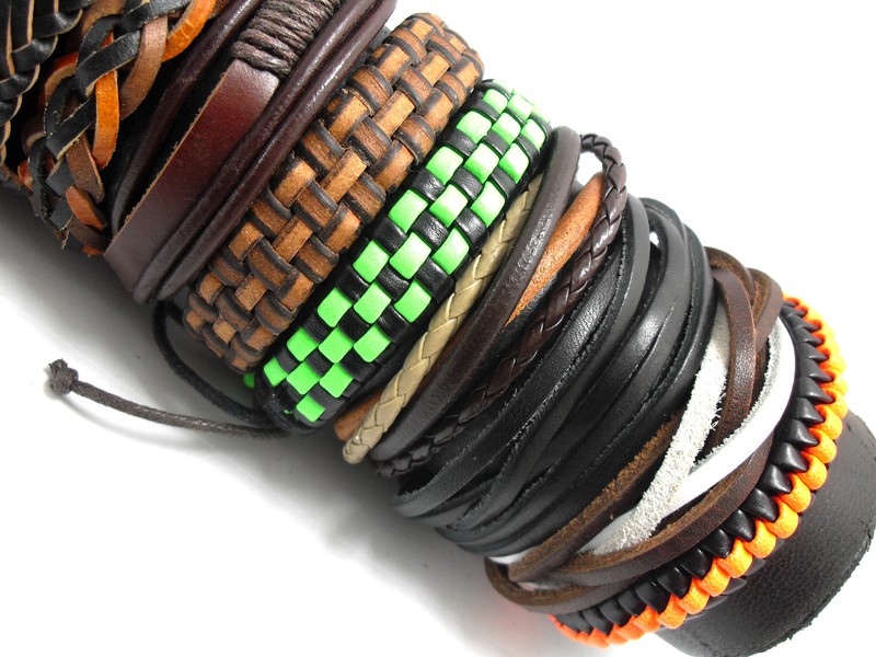 20pcs Mix Genuine Leather Bracelets Men's Wristbands Manmade Wholesale Jewerly gallery