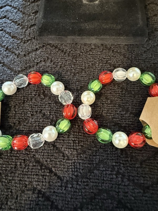 Lot Of 10 - Christmas Beaded Stretch Bracelets 6” To 6.5” gallery