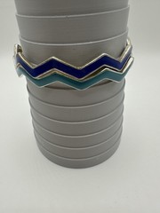 Pair Of Silver Tone Chevron Blue And Teal Enamel Bangle Bracelets Size 8