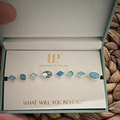 BP Next Stop Glamour Santa Fe Dreams Silver Plated Adj Bracelet 6-10.5 BR76085