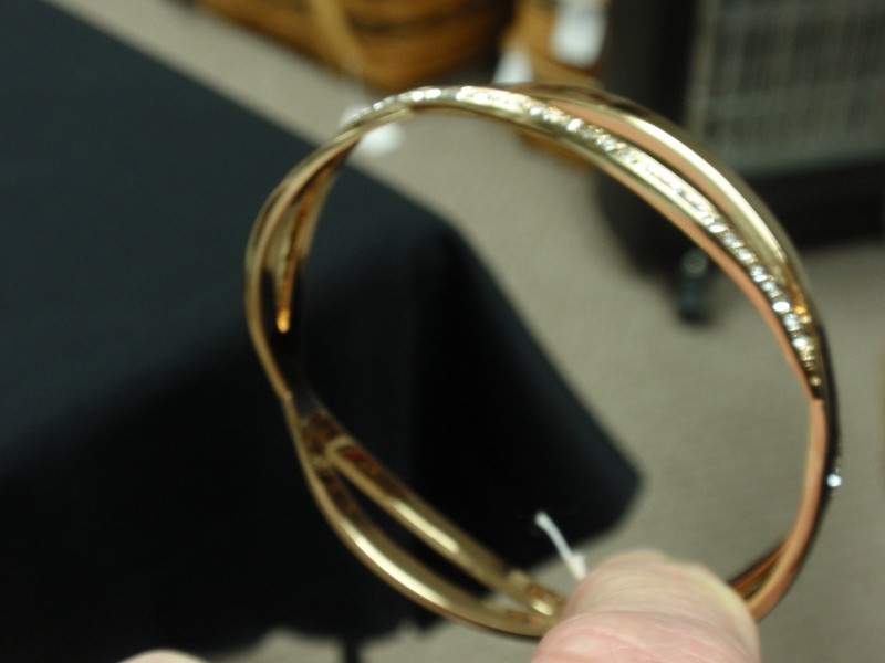 Park Lane Jewelry, "BLURRED LINES" Bracelet, Austrian crystals, Goldtone NEW! gallery