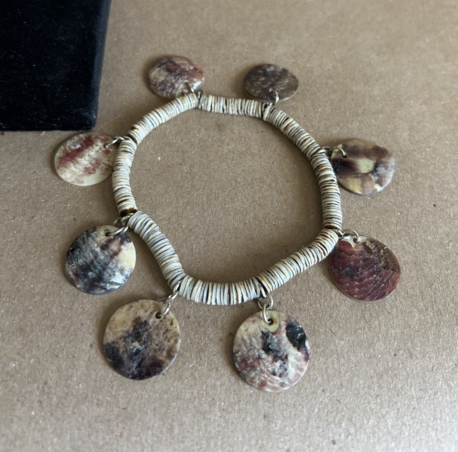 Heishi shell beads with disc shells strech bracelet gallery
