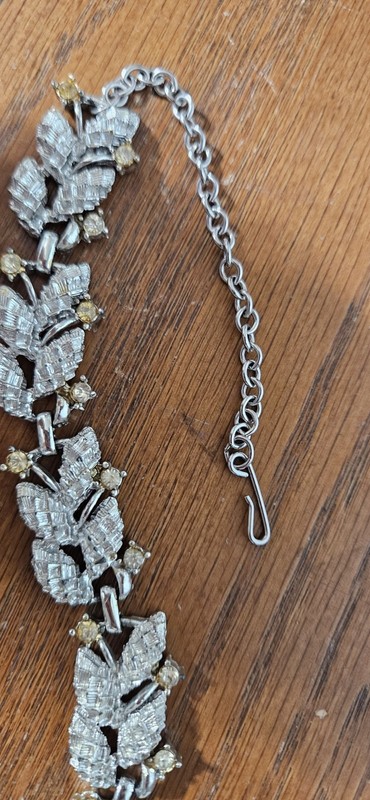 Silver Tone Leaf Link Cable Chain Choker Necklace w/ Hook Closure Nature Theme gallery