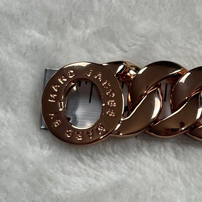 Marc by Marc Jacobs Rose Gold Tone Chunky Curb Chain Turnlock Bracelet Dust Bag gallery