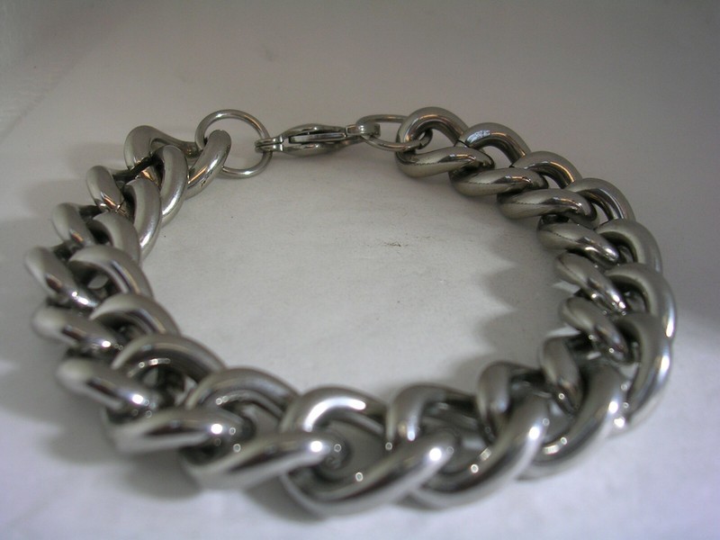 OPEN LINK BRACELET IN STAINLESS STEEL COMES IN 8 1/4", 7 3/4" AND 7" gallery