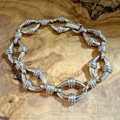 Silver Tone Oval Link Chain Bracelet 8” Fold Over Push Clasp