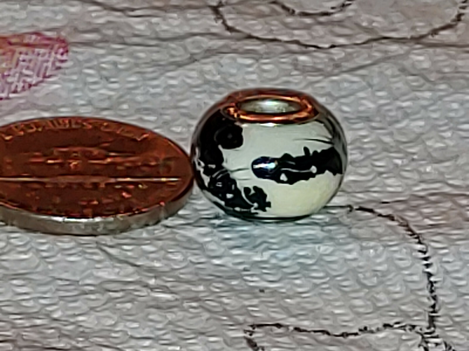 One Pretty Little Murano Glass Bead Blue Abstract Patterns No Brand Name gallery