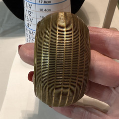 Wide Gold Tone Textured Ribbed Bangle Bracelet Metal No Stone Round