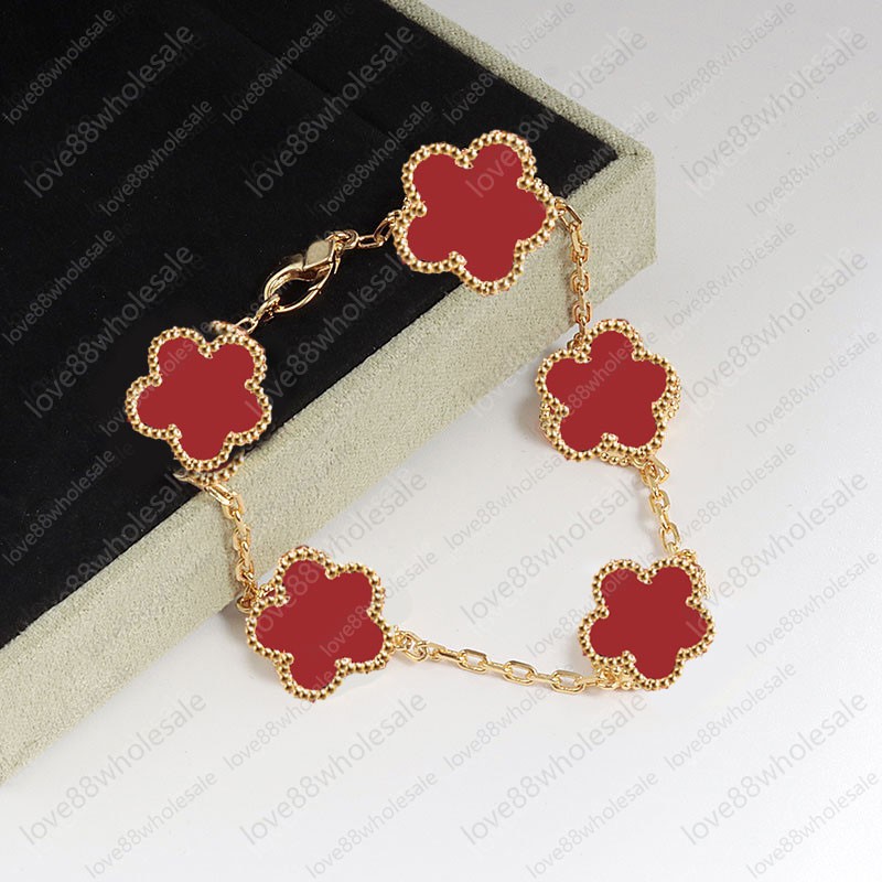 Women Four-Leaf Clover Bracelet Charm Mother-of-Pearl 18K Gold Designer Jewelry gallery