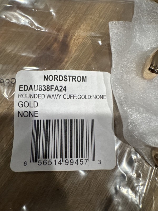 Nordstrom Open Edit Jumbo Shiny Rounded Wavy Cuff Toggle Bracelet Goldtone NEW gallery
