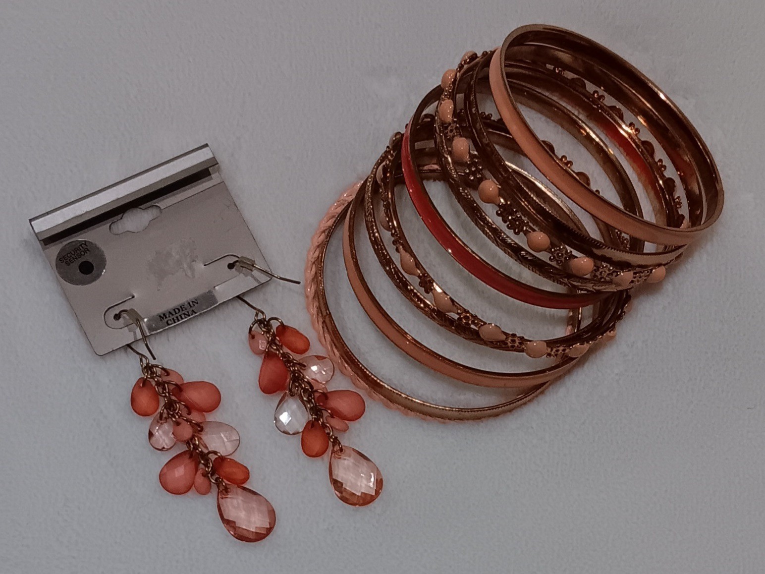 Charlotte Russe. Bangle Bracelets W/Earrings Pink/Mauve (early 2000s jewelry) gallery