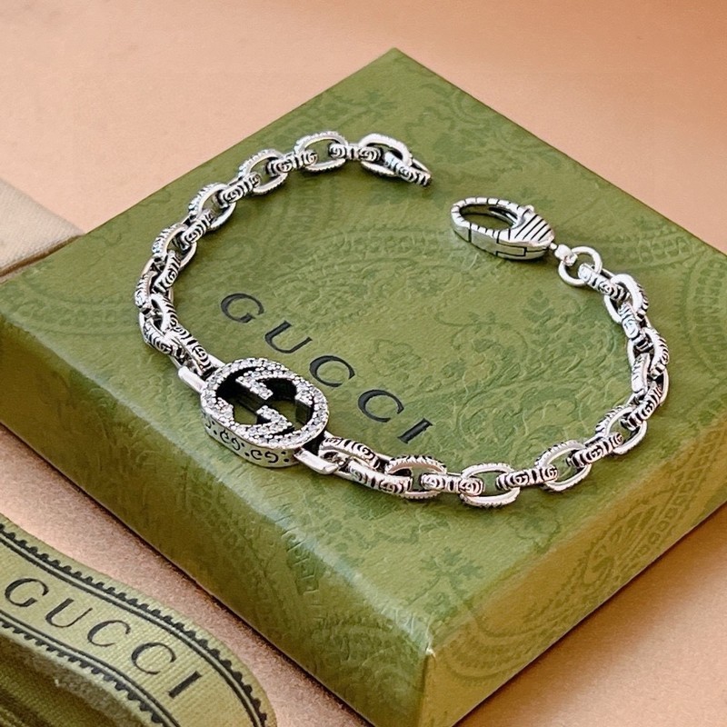 Interlocking Bracelet G Logo Key Chain Silver 7.5” gallery