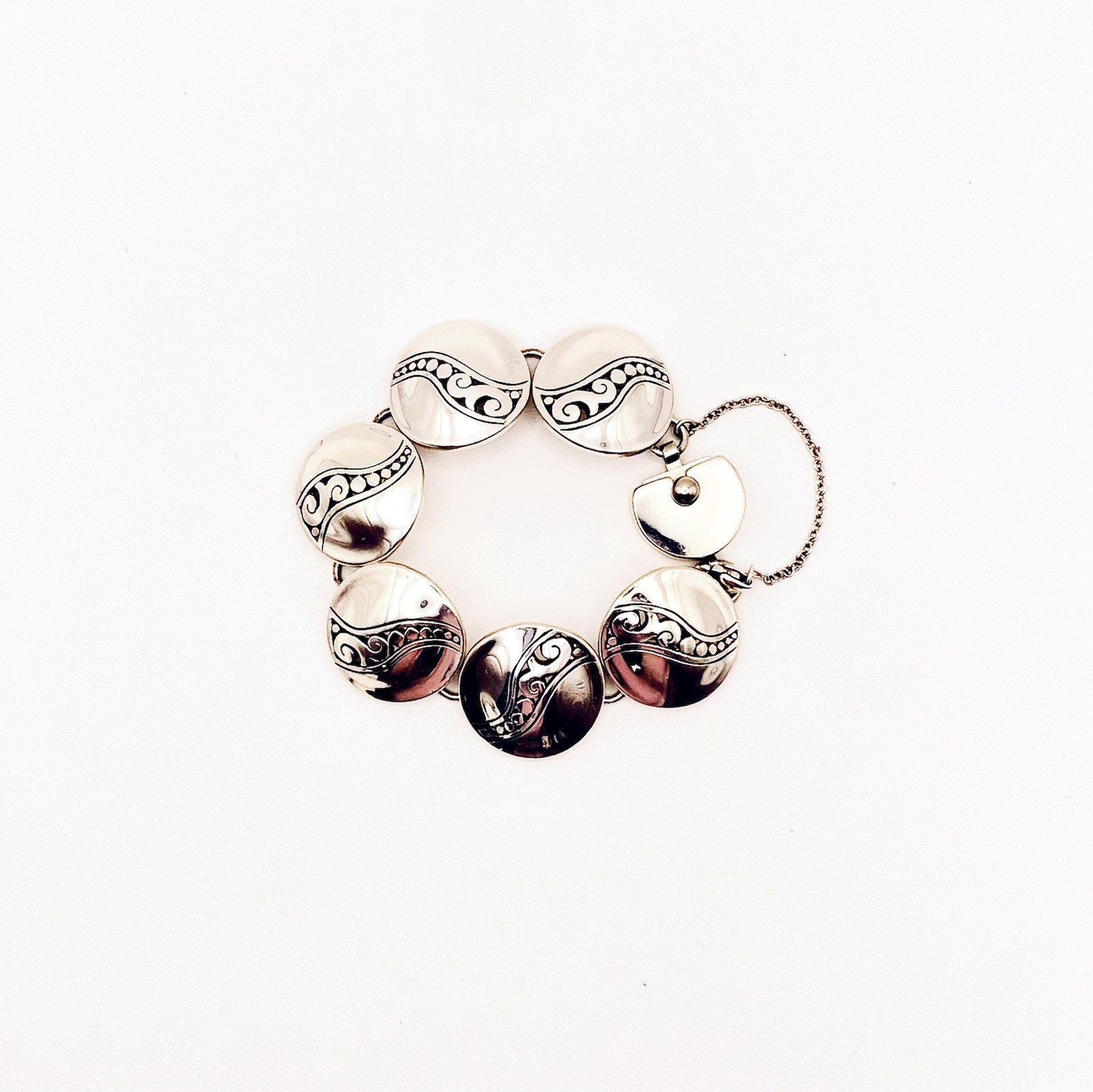 Brighton Silver Tone Concave Disk Bracelet Wave Boho Retro A La Mode Bohemian gallery
