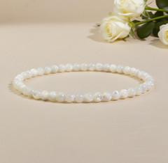 4mm Mother of Pearl Stretch Bracelet – Iridescent Shell Beads, Elegant Bracelet