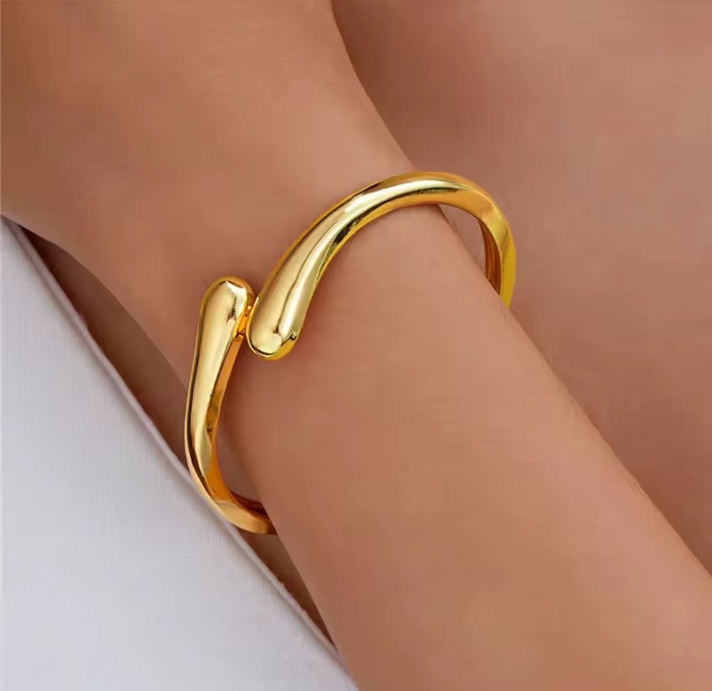 18k Gold Plated Bracelet Bangle Chain Charm Cuff